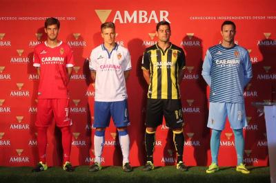 Presentacion equipacion Real Zaragoza 2015-16